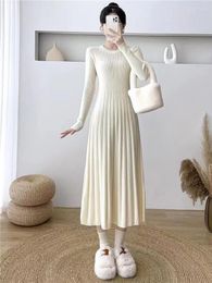 Casual Dresses Autumn Winter Women Solid Round Collar Knit Sweater Dress Long Sleeve Pleated Bottomed French Fashion Vintage Versatile