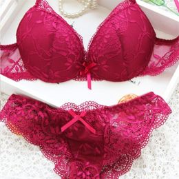 Satin Lace Embroidery Bra Sets Women Sexy Solid Bra Lace Cute Sexy Underwear With Panties 2 Pcs Set Corset Underpants Women187Q