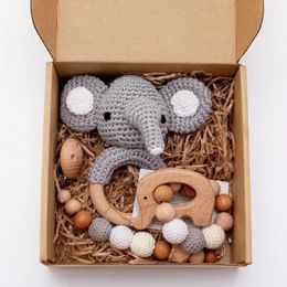 Rattles Mobiles 1set Baby Rattle Wooden Crochet Elephant Bells Music Teething Bracelet Pacifier Dummy Clips Gym Play Rodent Products Toy 230901