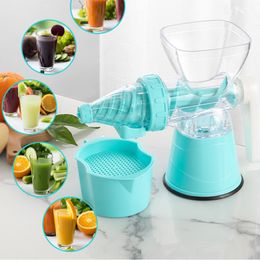 Fruit Vegetable Tools Manual Plastic Juicer Pulp Container ctor Philtre Portabl Auger Squeezer Orange Lemon Tomato Liquidificador Kitchen Gadget 230901