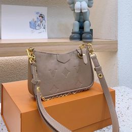 Louiseviutionbag Crossbody Shoulder Bags Louies Vuttion Chain Wallet Lady Luis Vuittons Bag Pouch On Letters Embossed Flower Stripes Lux 6783