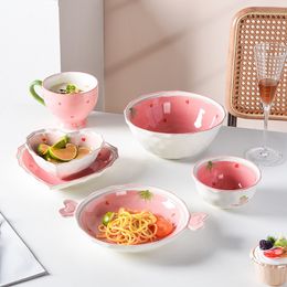 Dinnerware Sets Plates and Bowls Set Underglaze Color Handpainted Ceramic Tableware Strawberry Love Bowl Home Rice Soup Dish Plate 230901