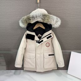 Kids Coat Jacket Kid clothe Down Coats Baby Clothes Designer Hooded with Badge Top Thick Warm Outwear Girl Boy Girls Classic Parkas 100% Wolf Fur Collar size 100-150