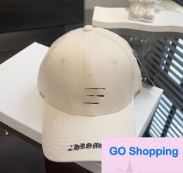 Classic Leather Cross Hard Top Stylish Baseball Cap for Women Spring and Summer Cotton Letter Embroidered Peaked Caps Couple