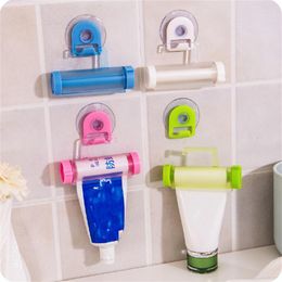 Bath Accessory Set Toothpaste Dispenser Convenient And Quick. Submarine Design Suction Cup Hanging Type Environmental Protection Durability