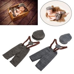 Keepsakes Baby Boys Little Gentleman Plaid Clothing Long Pants And Hat Set For born Pography Props Po Studio Costume Twin Outfit 230901