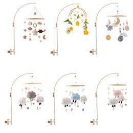 Rattles Mobiles Baby Rattle Toy 012 Months Wooden Mobile On The Bed born Music Box Bell Hanging Toys Holder Bracket Infant Crib Gift 230901
