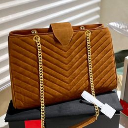 Fashion Women Nubuck Leather Luxury Designer Tote Bag Super Large Capacity Quilted Classic Buckle Shoulder Bags Handbag Vintage Cosmetic Portable Purse