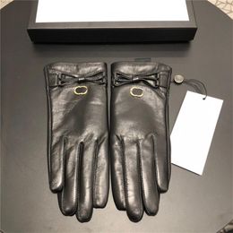 Classic Bow Sheepskin Gloves High Quality Hardware Mittens Women Outdoor Warm Glove Touch Screen Plush Mitten For Ladies Birthday 2528