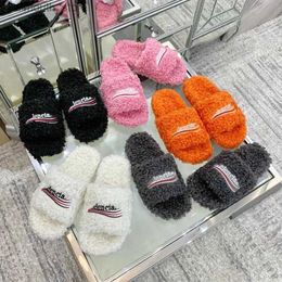 Slippers B family with light luxury plush slippers for women in autumn and winter new internet celebrity casual anti-skid flat shoes warm external wear Q230905