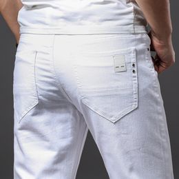 Men s Jeans Celana panjang Denim lurus untuk pria celana elastis kasual modis jins putih gaya klasik 230904
