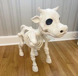 Decorative Objects Figurines Halloween Cow Horse Skeleton Tricky Graveyard Resin Skull Spooky Horror Bones Decor 230905