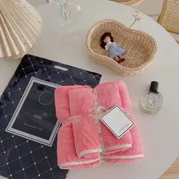 Foreign Trade Fashion Brand Classic Style Bath Towel Towels Set Big Brand Present Towel Microfiber Quick-Drying Wholesale Absorbent