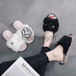 Slippers Maogu Black White Fur Slides Mules Shoes Woman Camellia Flower Slippers 2023 Women Luxury Pearl Beads Letter Pendant Flip Flops X0905