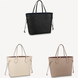 2021 Ladies Crossbody Bag Vintage Handbag Plain Classic Letter Cowhide Double Handle Delicate Tote Bags Women Fashion Shoulder Han250Q