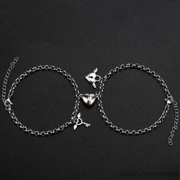 Charm Bracelets Romantic Couple Bracelet for Women Men Heart Magnet Key Double Chain Bracelet Trendy Lover Jewelry Gifts R230905