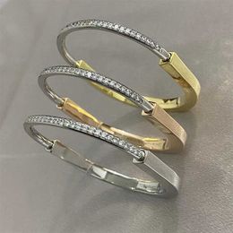 Modedesigner TIFF-Armband Top T Family's New Lock Colorful Diamond 925 Sterling Silber 18 Karat Roségold Damen