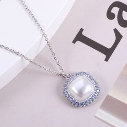 Bling Blue Diamond Elegant Charm Pendant Necklaces for Women Square Geometry Crystal Mother of Pearl Love Wedding Jewellery Choker Necklace