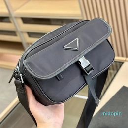 2023 Mens Camera Bags designer bag men crossbody bag single shoulder cross body small flap Nylon 5A