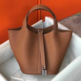 2023 tote bag luxury design handbag totes vegetable basket classic simple brown lightweight wear resistant bag handmade leather leathers lychee design l5