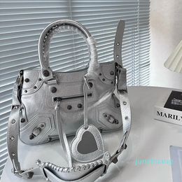 Designer -Tote Bag Women Shoulder Bags Leather Zipper Closure Fashion Letters Heart Shaped Mirror Classic Handbags Purse 31cm