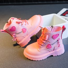 Boots Sepatu bot pendek anak perempuan sneaker kasual sederhana cinta lucu mode lembut merah muda penjualan panas Drop pengiriman 2023 230905