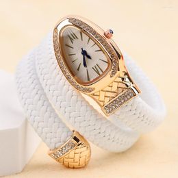 Wristwatches Snake Shaped Leather Fashion Creativity Personalised Quartz Women's Diamond Watch Strap Bracelet Wristwatch