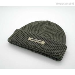 Essentials Çift Konu Yeni Örme Şapka Wang Jiaer Aynı INS Erkek ve Kadınlar Kore Edition Sıcak Soğuk V3mm