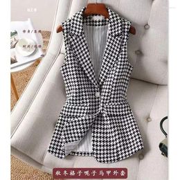 Women's Vests Houndstooth Plaid Wool Vest 2023 Autumn Winter Coat Black And White Slim Sleeveless Woollen Jacket Women Waistcoat G42