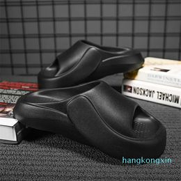 Slippers Summer Men Women Indoor Eva Cool Soft Bottom Sandals Trend Luxury Slides Designer Light Beach Shoes Home Slippers SIZE36-45