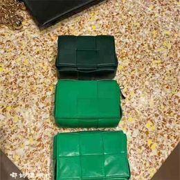 bottlegav Venetass Designer Totes Evening Bag Handbags bottlegass Ventas Early Spring Cassette Mini Woven Tofu Shoulder Bag Genuine Leather 37x0