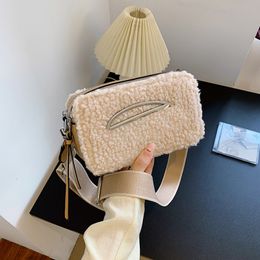 Simple Plush Small Square Bag for Women New Wide Shoulder Strap Western Style Messenger Bag Cute Fashion Mobile Phone Bags for Women