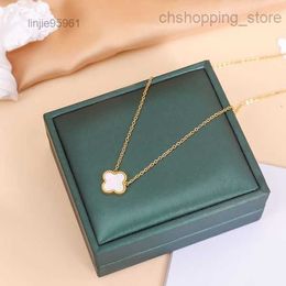 Fashional New Luxury Designer Necklace Fashion Flowers Clover Cleef 18k Gold Necklaces