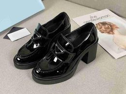 5A Dress Shoes PR5563270 Chocolate Brushed Leather Loafers Pumps Discount Desinger Shoes For Women Size 35-42 Fendave