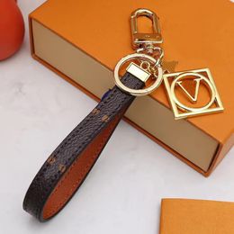 2023 PU Leather Keychain Designer Key Chain Buckle Handmade Lovers Car Handmade Letters Keychains Men Women Bag Pendant Accessories