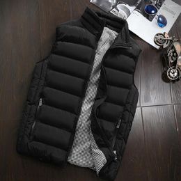 Men's Vests Men Winter Waistcoat Thick Padded Soft Warm Sleeveless Coat Solid Colour Zipper Pockets Zip Up Stand Collar Vest