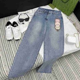 Women's Jeans Designer Summer New Girl Style Sweet, Fresh, Slim, Age Reducing Embroidered Dog Patch Straight Barrel ZMOT