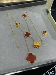 Vintage Pendant Necklace Copper Five Red Shell Four Leaf Clover Flower Charm Short Chain Necklace For Women Jewellery With Box Party Gift