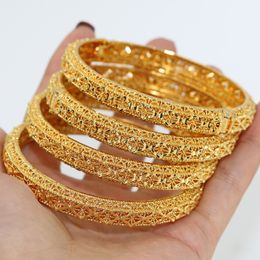 Bangle 4pcs/set 24K Dubai Gilded Bracelet Women's Ethiopian Arab Dubai African Indian Bride Wedding Gift Jewellery 230906