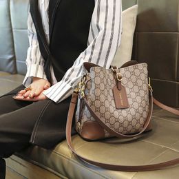 2024 New luxury high quality handbag Factory direct sales Large Capacity Middle Ancient Fashion Versatile One Crossbody Women's Old-age Bucket