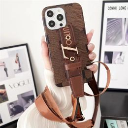 Designer Fashion Crossbody Cellphone Cases for IPhone 14promax 14pro 15promax 15pro 14plus 13promax 13pro 12 11 Pro Max Xsmax Xr X Luxury Leather Wristband Cover265