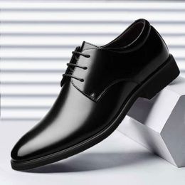 Dress Shoes Men's Breathable Leather Black Soft Bottom Spring And Autumn Man Business Formal Wear Casual Shoe 230905