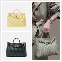 Womens Designer Bags BottegaaVeneta Totes Bags Leather Woven Handbags 2023 New Woven Andiamo Womens Bag b Versatile Genuine Leather Tote Bag Casual One Shoulde HB6S