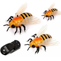 ElectricRC Animals Infrared RC Honeybee Toy Electric Simulation Insects Remote Control Bee Prank Joke Toys Gifts for Boys and Girls 230906