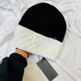 Winter Hat Outdoor Women Hat Men Warm Cashmere Knitted Hat Various Styles and 2 Colors Available CHHT001