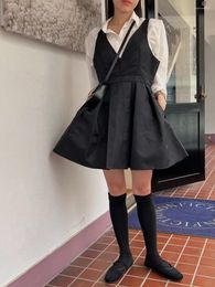 Casual Dresses South Korea College Wind Belt Skirt Women 2023 Spring And Summer French Sweet V-neck High Waist Thin Wrinkled