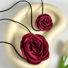 Choker 2Pcs Gothic Rose Flower Necklaces Fashion Floral Charm Neckchain For Women Ladies Y2K Jewellery Gift Accessories