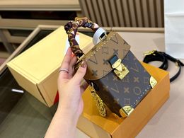 Women's Luxury Designer Totes Bags Leather Latch Handbag Shouder Crossbody Ladies Handbags With Original Hardware Camera Box 17CM