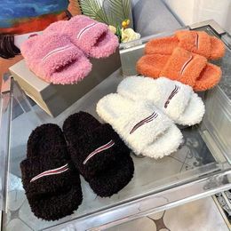 Luxury Slides Paris Designer men women Slippers Ladies Wool Winter Fur Fluffy Furry Warm Letters Sandals Comfortable Fuzzy Girl Flip Flop Slipper 35-4 00DY#