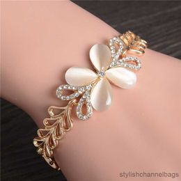 Charm Bracelets Delicate Little Flowers Ornament Chain Bracelet For Girl Charming Banquet Accessory Women's Elegant Jewellery R230907